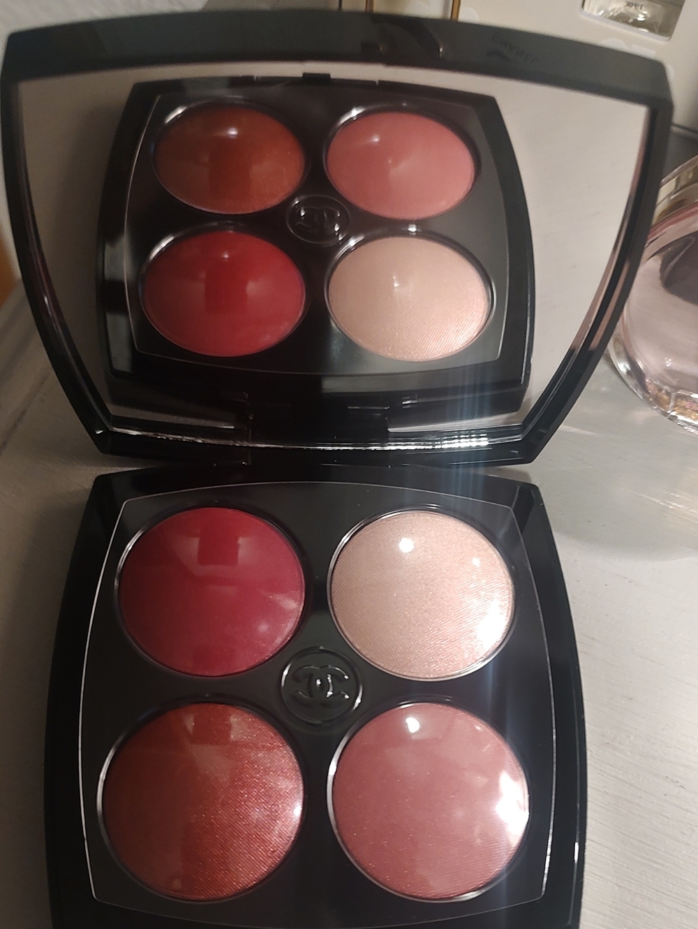 CHANEL ROUGE NOIR CONFIDENCE Omres A Paulieres ET FARDS A JOUES EYESHADOWS